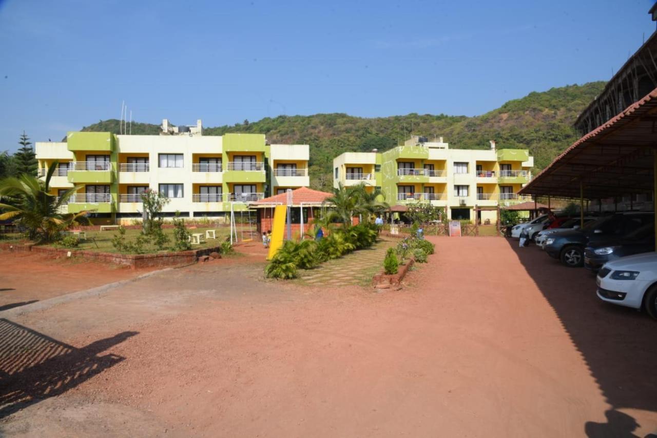 Sagar Raj Beach Resort Harnai Kültér fotó