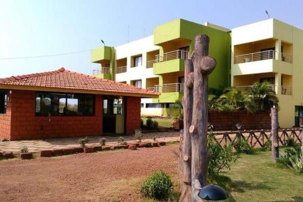 Sagar Raj Beach Resort Harnai Kültér fotó